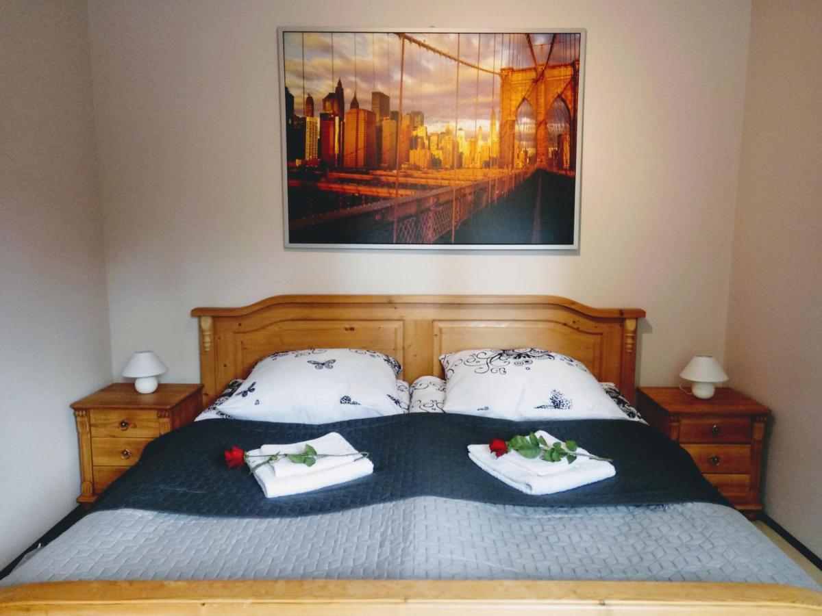 Noclegi Na Heweliusza Sanok Extérieur photo